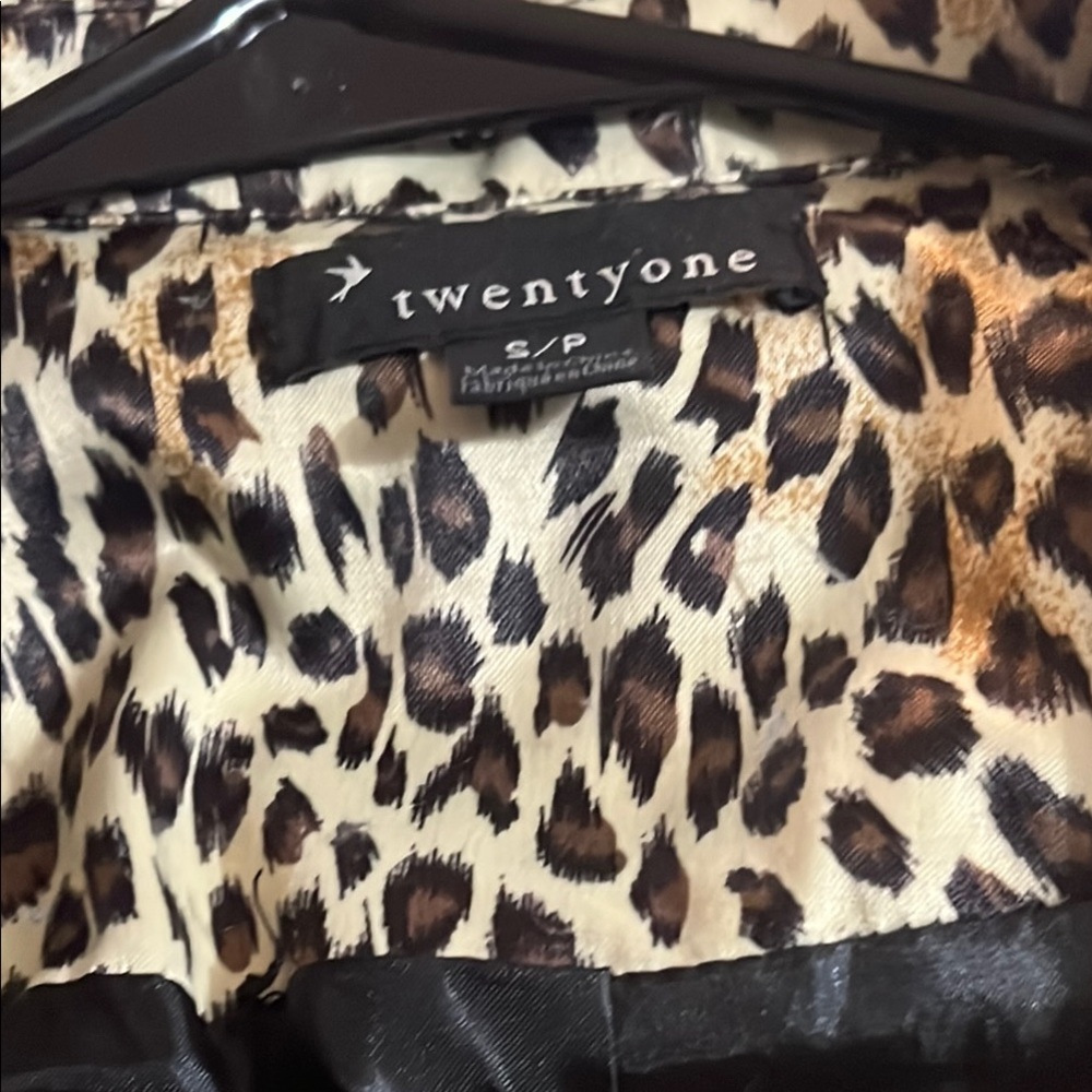 Leopard Print Women's Coat - Picture 2 of 4